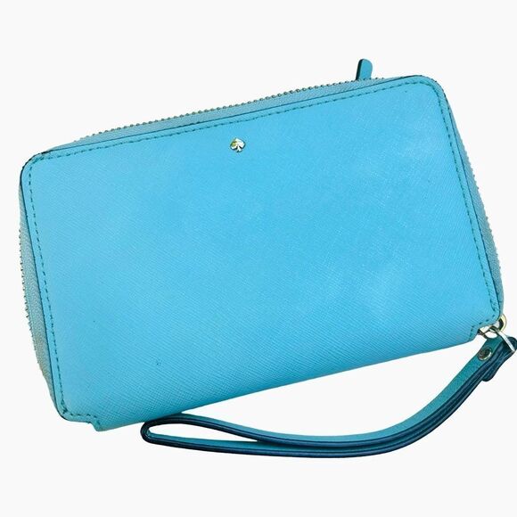 Kate Spade Travel Wallet - Picture 1 of 5